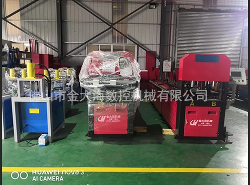 锌钢护栏冲孔机加工